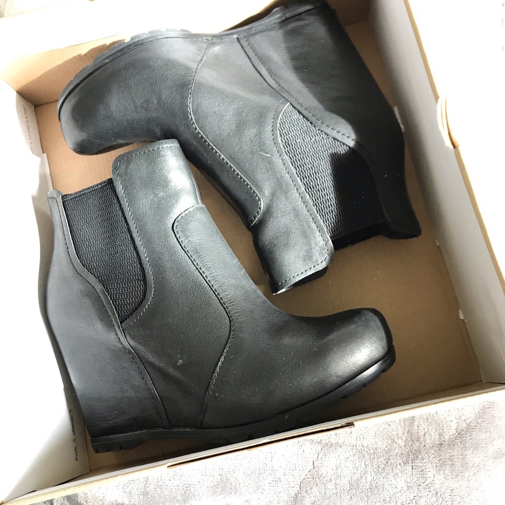 Kork-Ease boots